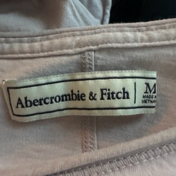Abercrombie & Fitch Lilac Bell Sleeve Top size M - Picture 6 of 6